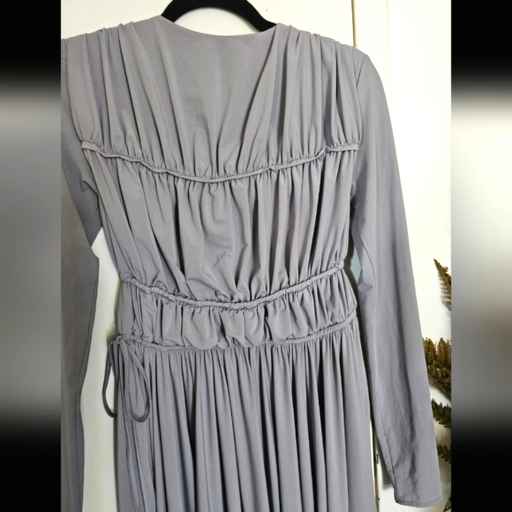 TOVE Ruched Tie Front Lexi Light Grey Semi-formal Dress - Picture 12 of 15